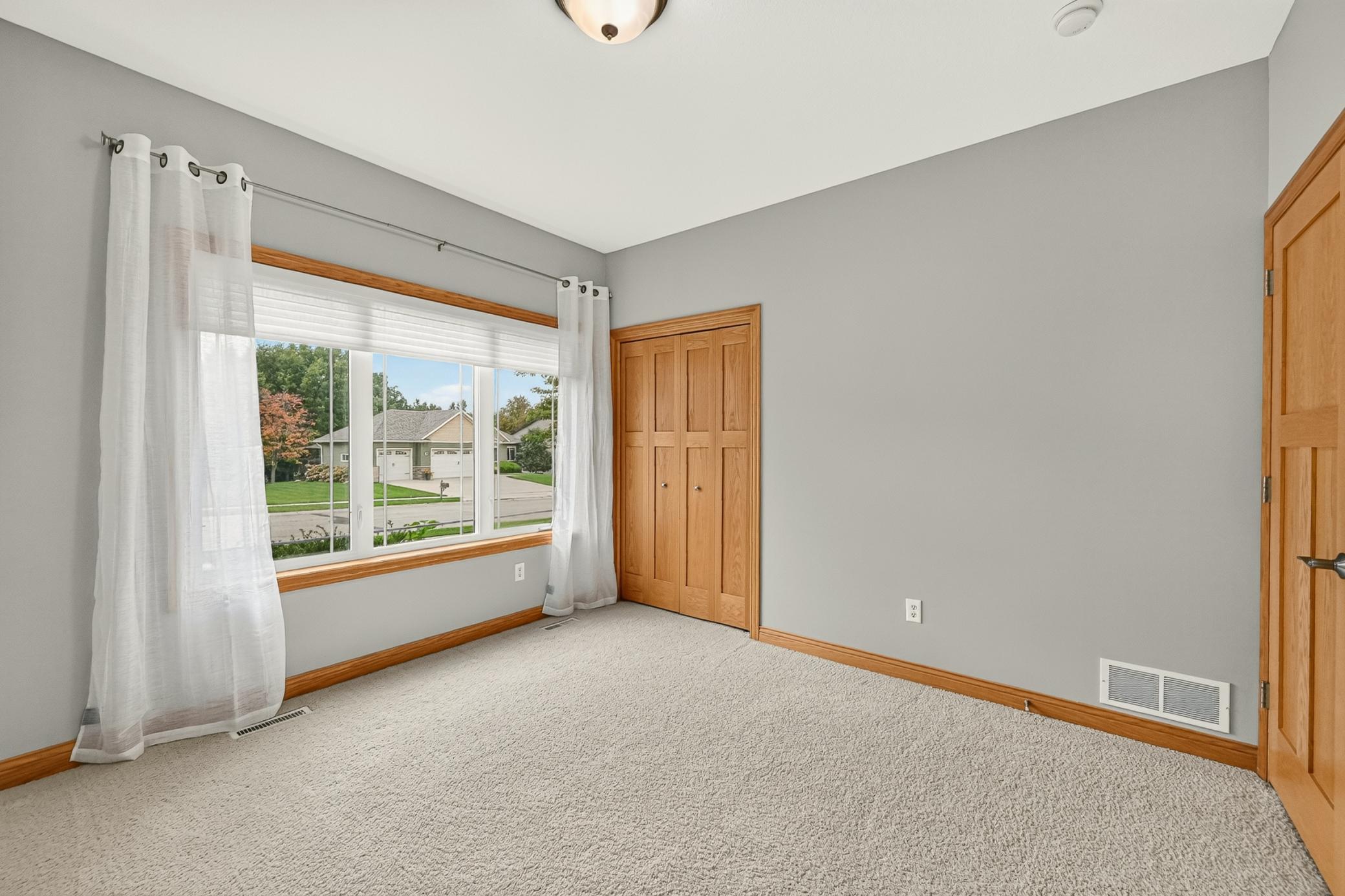 5048 Scenic View Drive Southwest Rochester, MN 55902 - Photo 20 of 29 Gallery Image 20