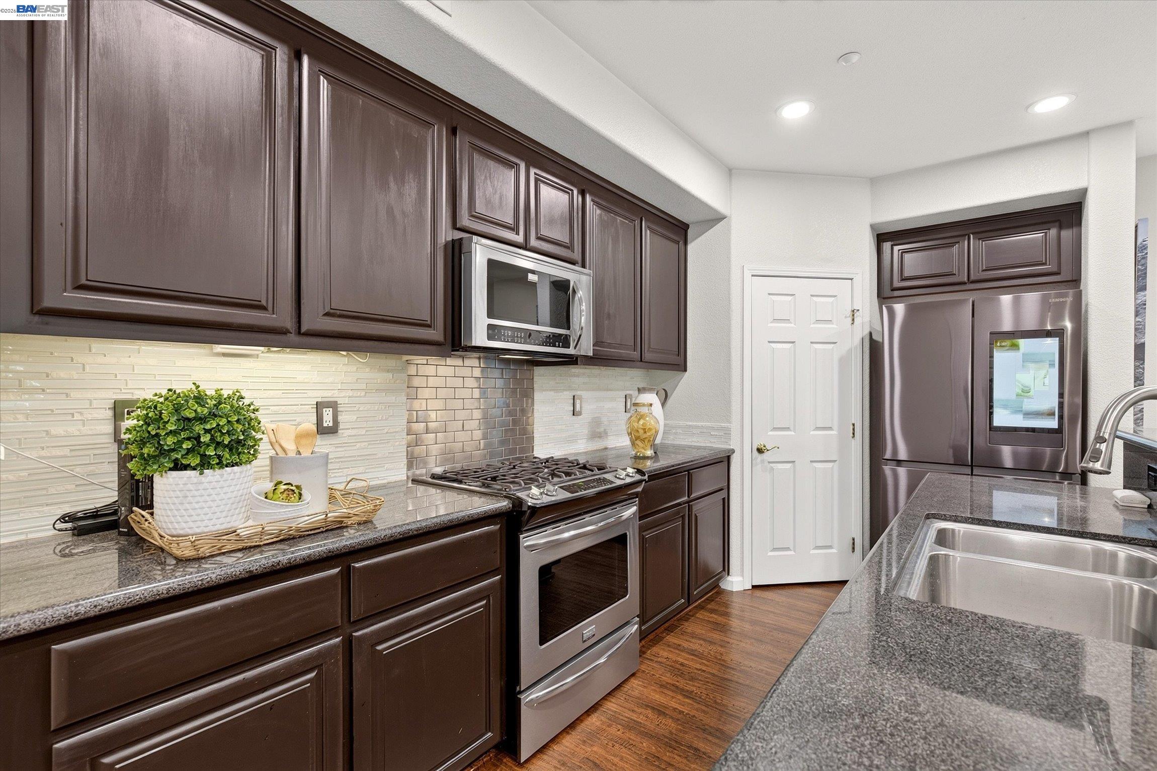 4366 Fitzwilliam Street Dublin, CA 94568 - Photo 15 of 38