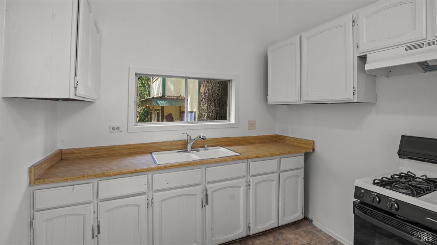 9199 Rio Vista Road Forestville, CA 95436 - Photo 12 of 45 Gallery Image 12