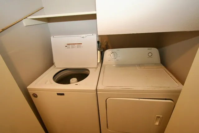 a close up view of a washer and dryer