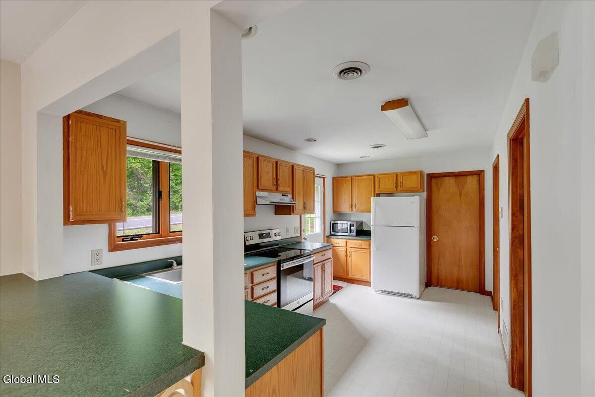 64 Ford Road Troy, NY 12180 - Photo 55 of 71 58-IMG_4154