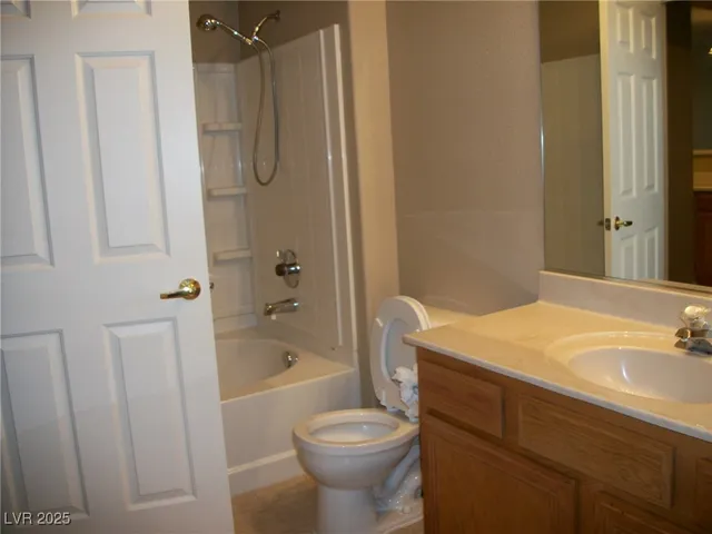 $1,475 | 7123 South Durango Drive, Unit 302, Las Vegas, NV 89113