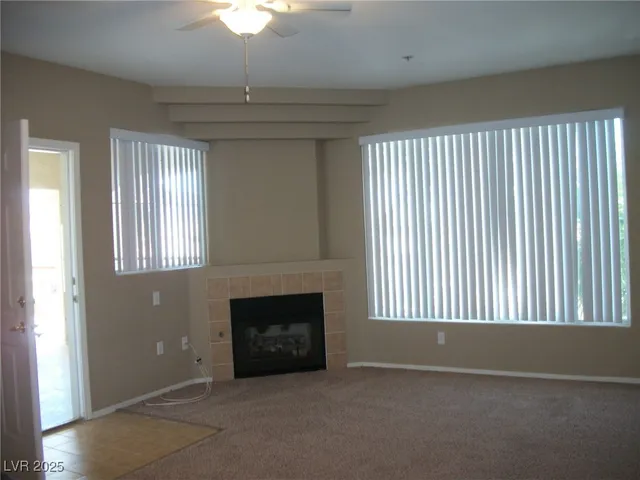 $1,475 | 7123 South Durango Drive, Unit 302, Las Vegas, NV 89113