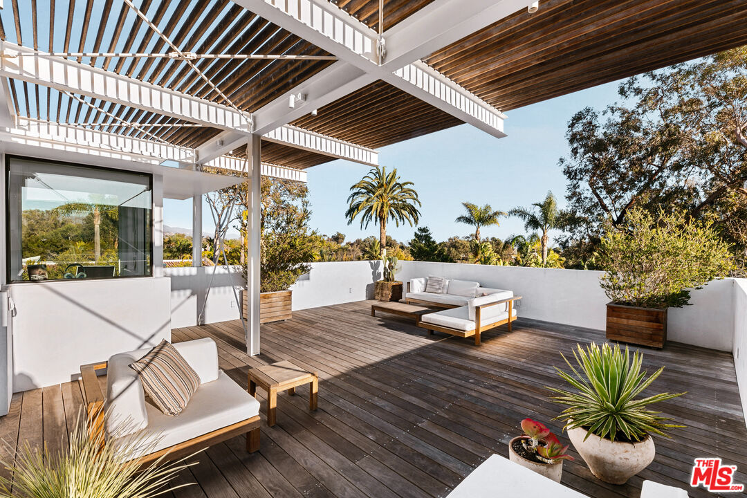 6728 Wildlife Road Malibu, CA 90265 - Photo 37 of 57 a outdoor living space with furniture