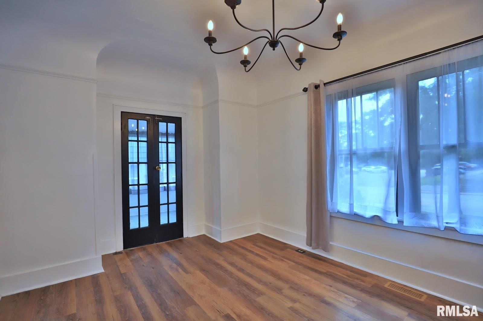 3920 North Prospect Road Peoria, IL 61603 - Photo 8 of 69 Gallery Image 8