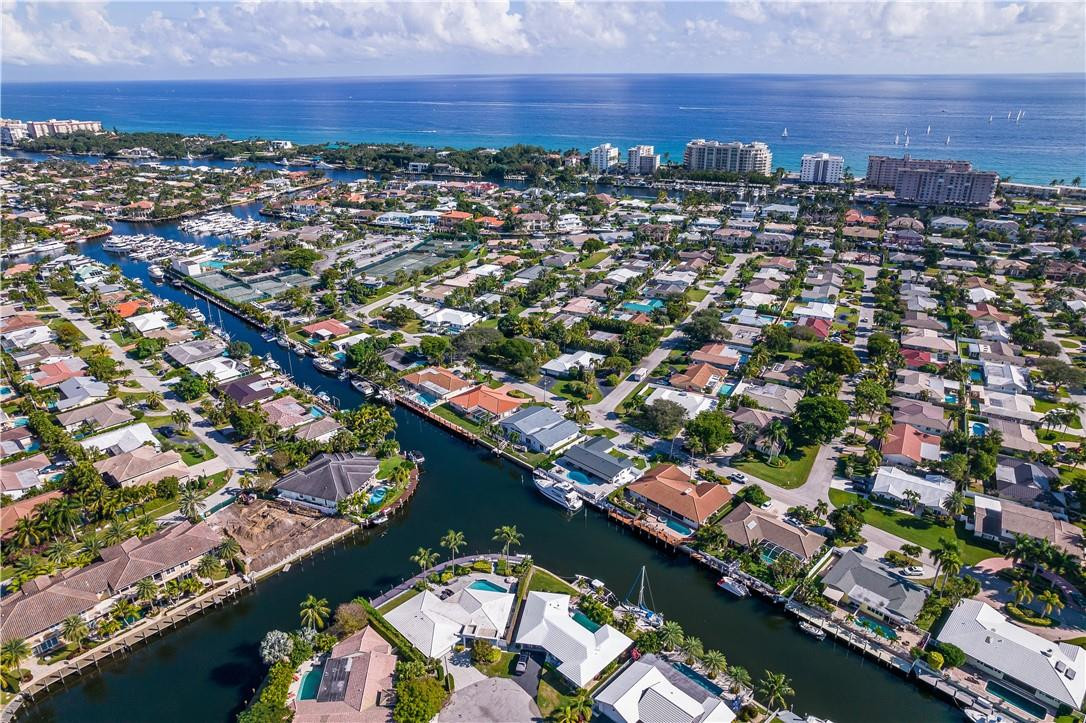 4031 Northeast 27th Terrace Lighthouse Point, FL 33064 - Photo 11 of 17 Photo 11