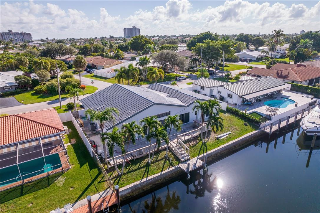 4031 Northeast 27th Terrace Lighthouse Point, FL 33064 - Photo 15 of 17 Photo 15