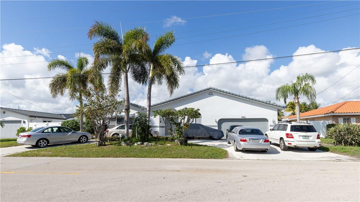 4031 Northeast 27th Terrace Lighthouse Point, FL 33064 - Photo 2 of 17 Photo 2