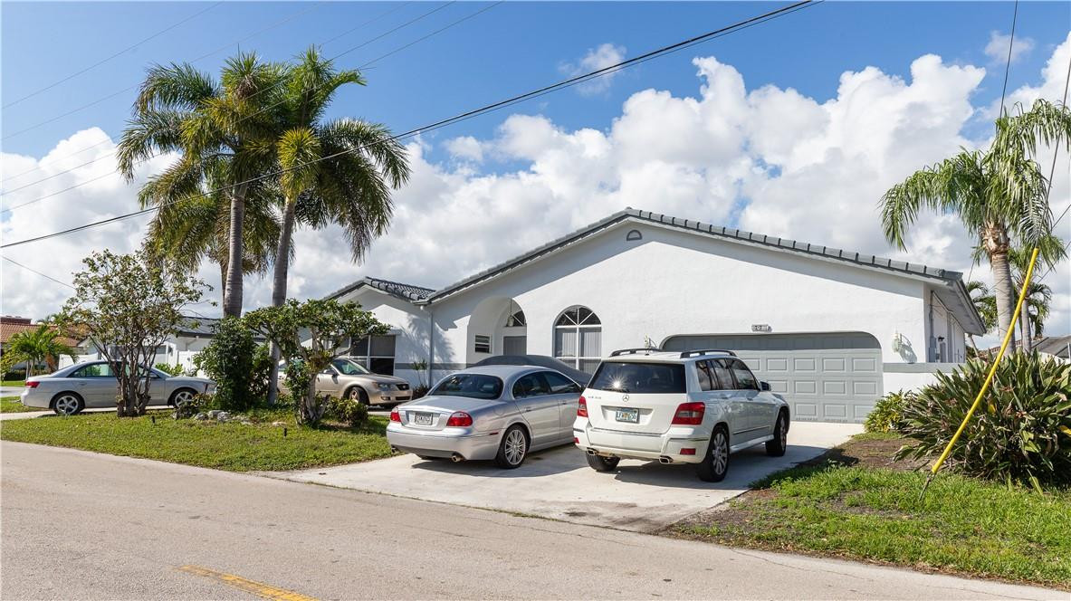 4031 Northeast 27th Terrace Lighthouse Point, FL 33064 - Photo 3 of 17 Photo 3