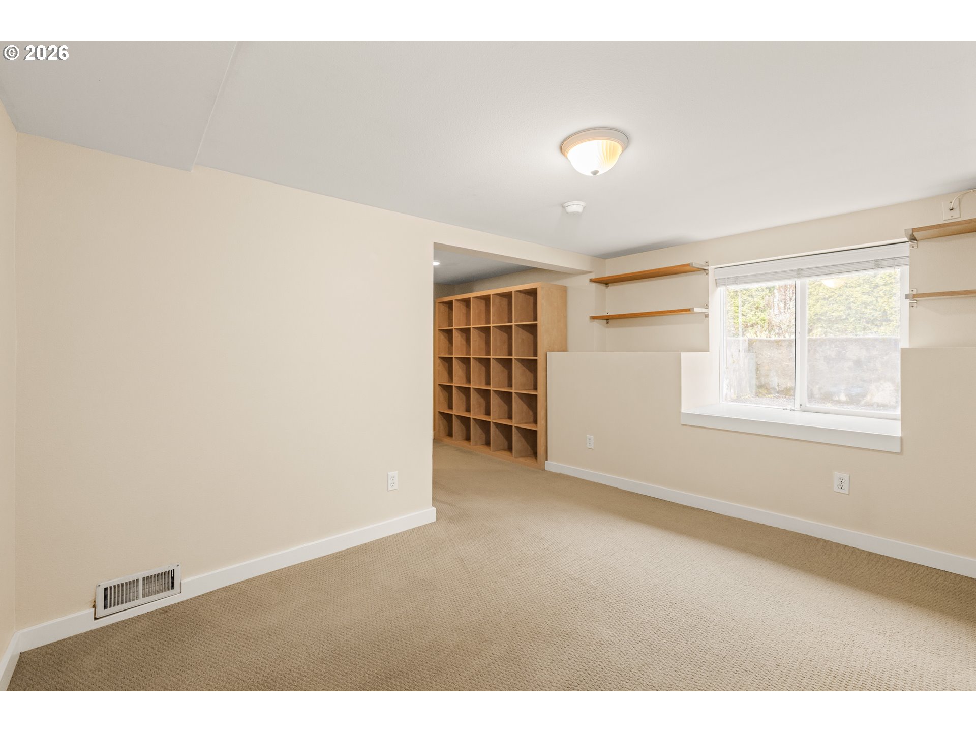 522 Northeast Sumner Street Portland, OR 97211 - Photo 28 of 42