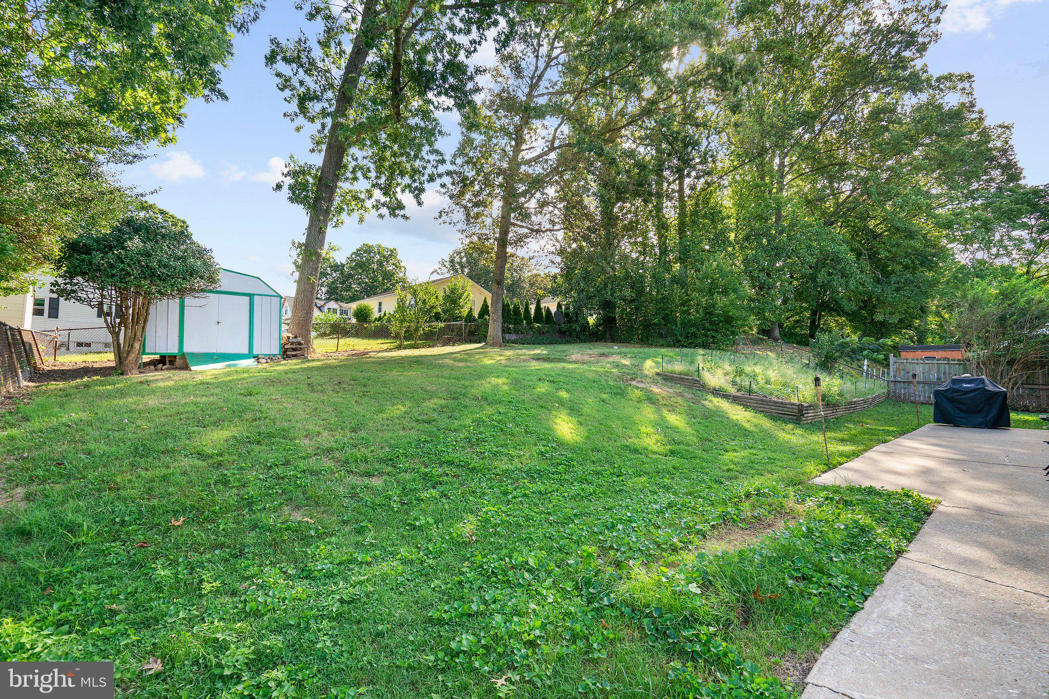 5930 Atteentee Road Springfield, VA 22150 - Photo 29 of 30 a view of backyard with green space