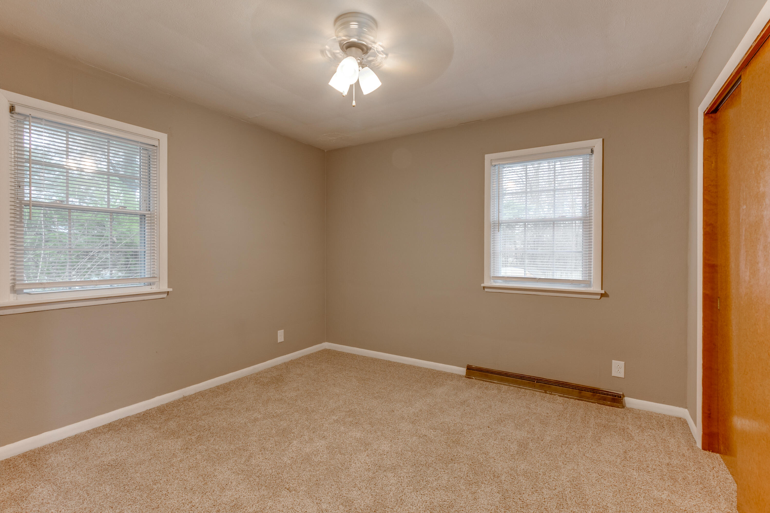 1355 Rutland Avenue Springfield, OH 45505 - Photo 17 of 57