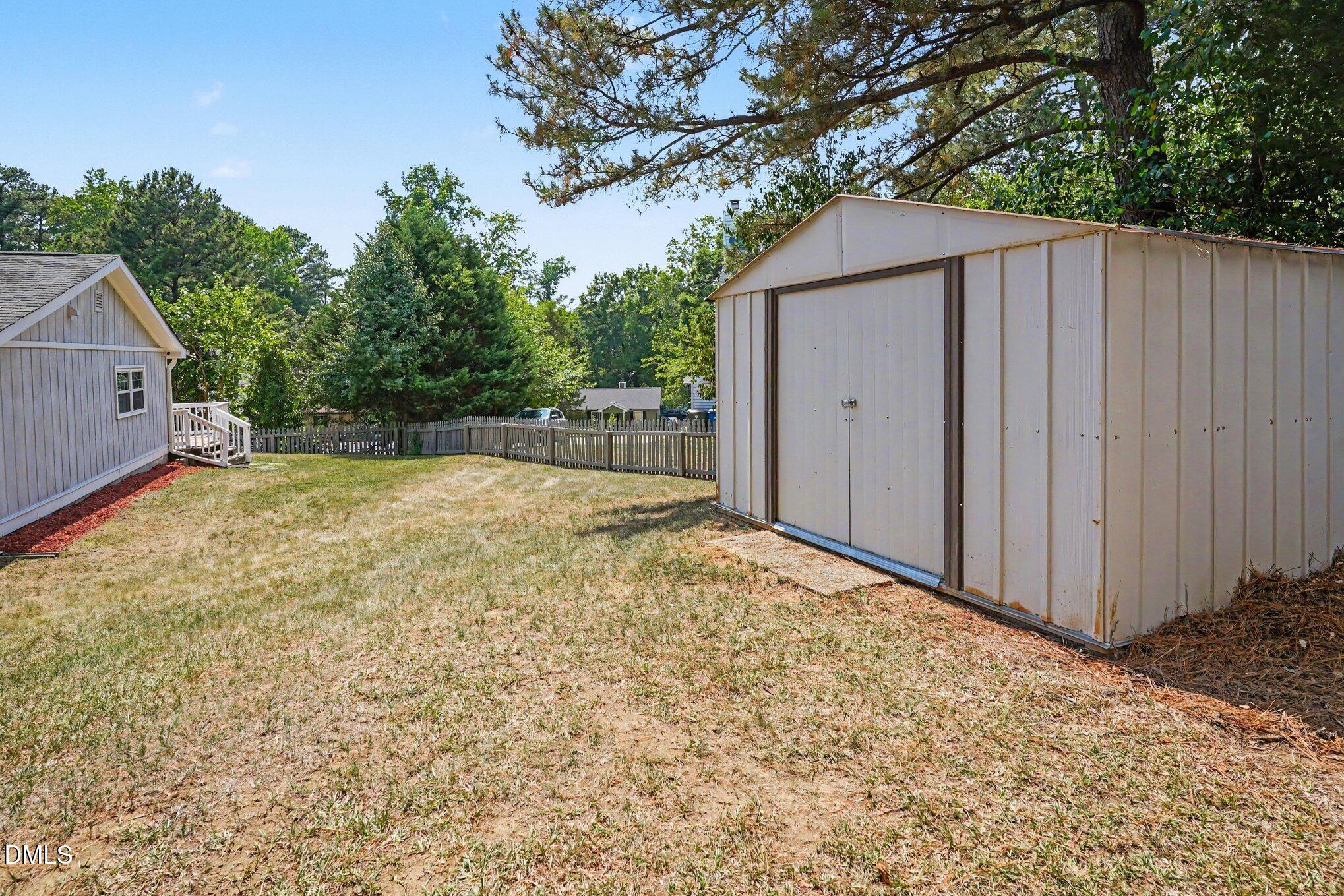 3805 Cascade Court Raleigh, NC 27604 - Photo 10 of 31 026_file_8310