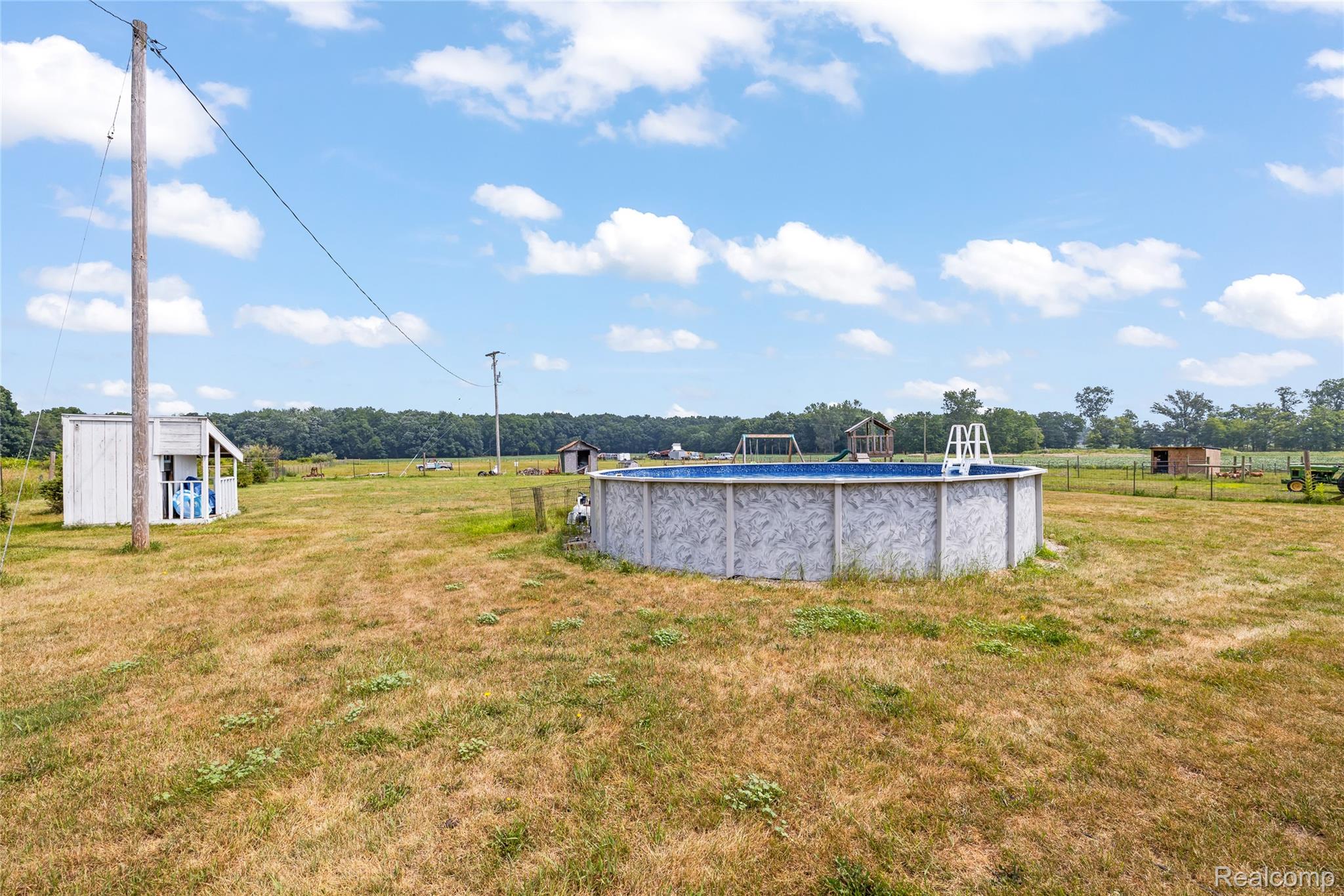 2281 Swan Road Dansville, MI 48819 - Photo 25 of 36 5.jpg