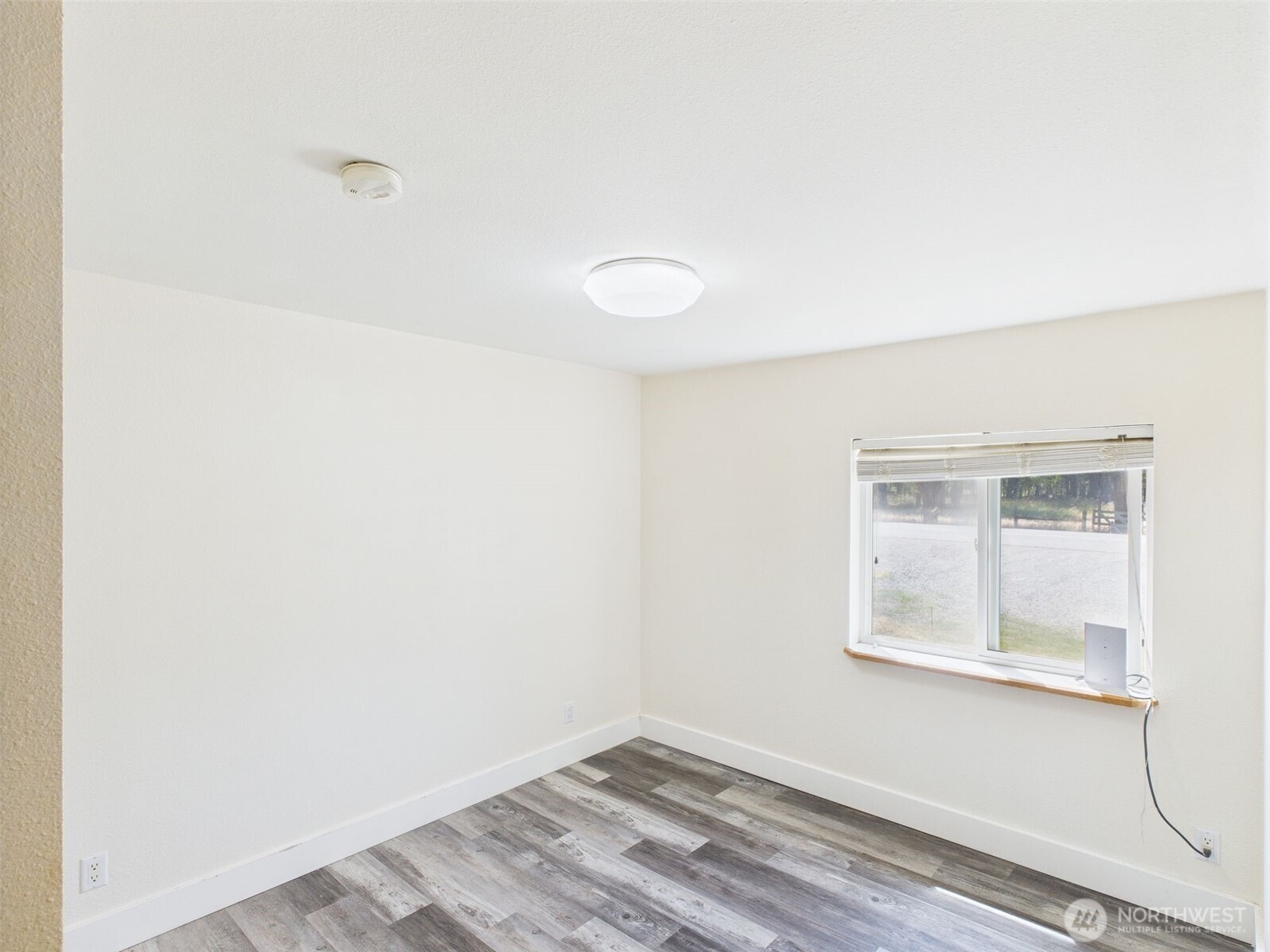 241 Wolf Fork Road Dayton, WA 99328 - Photo 22 of 40 a view of room with window