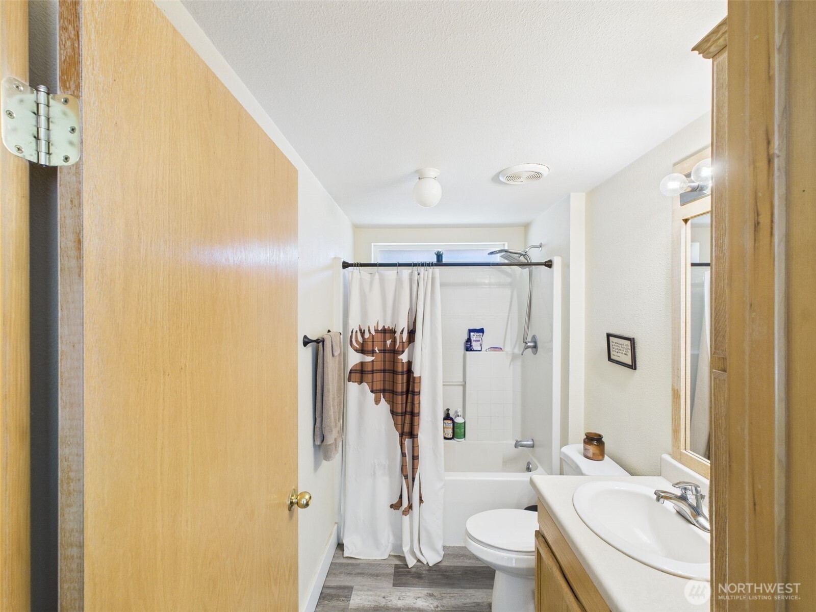 241 Wolf Fork Road Dayton, WA 99328 - Photo 29 of 40 a bathroom with a sink a toilet and shower