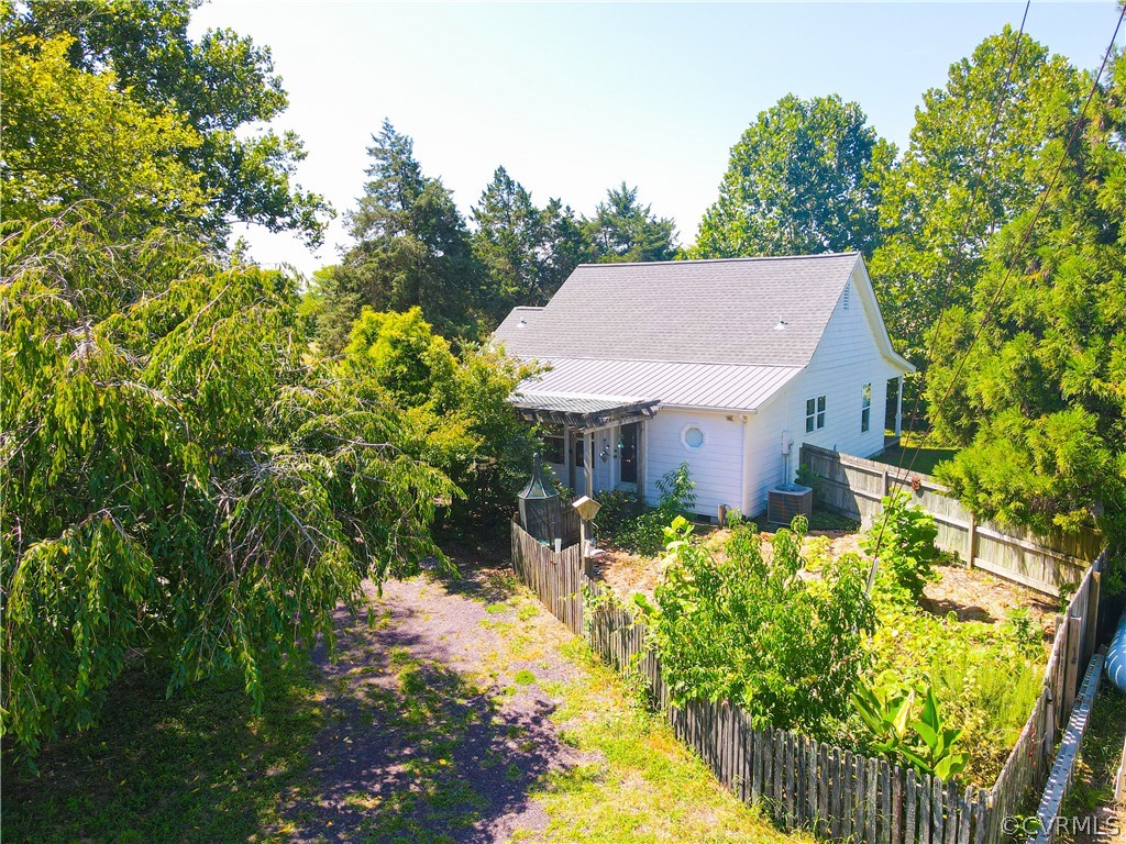 13671 Meadow Farm Road Doswell, VA 23047 - Photo 5 of 50 Gallery Image 5