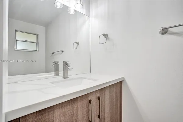 $450,000 | 2062 Discovery Circle East, Deerfield Beach, FL 33442