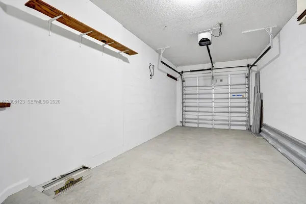 $450,000 | 2062 Discovery Circle East, Deerfield Beach, FL 33442