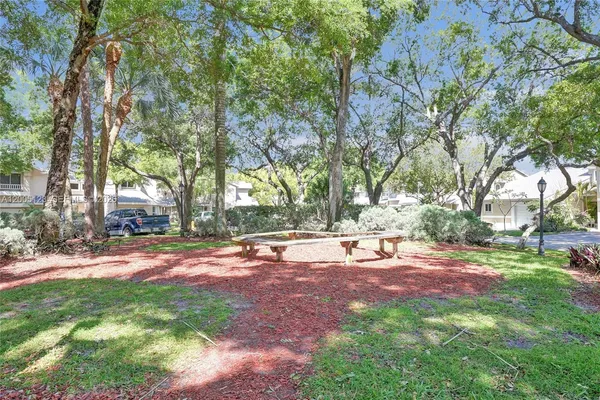 $450,000 | 2062 Discovery Circle East, Deerfield Beach, FL 33442