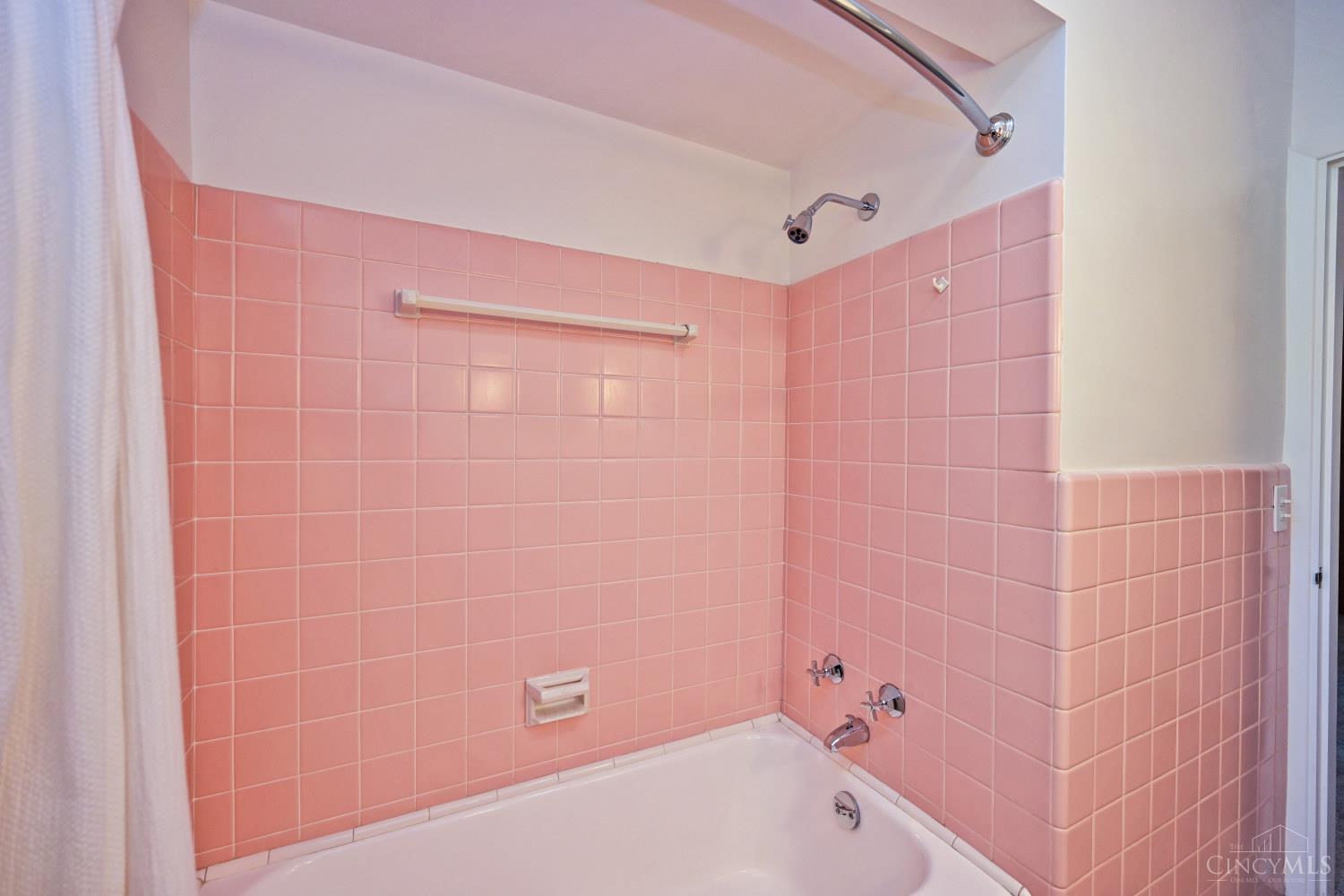 277 Compton Road Wyoming, OH 45215 - Photo 36 of 54 Gallery Image 36