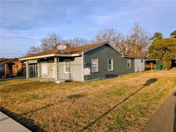 $160,000 | 1941 Estalote Avenue, Harvey, LA 70058