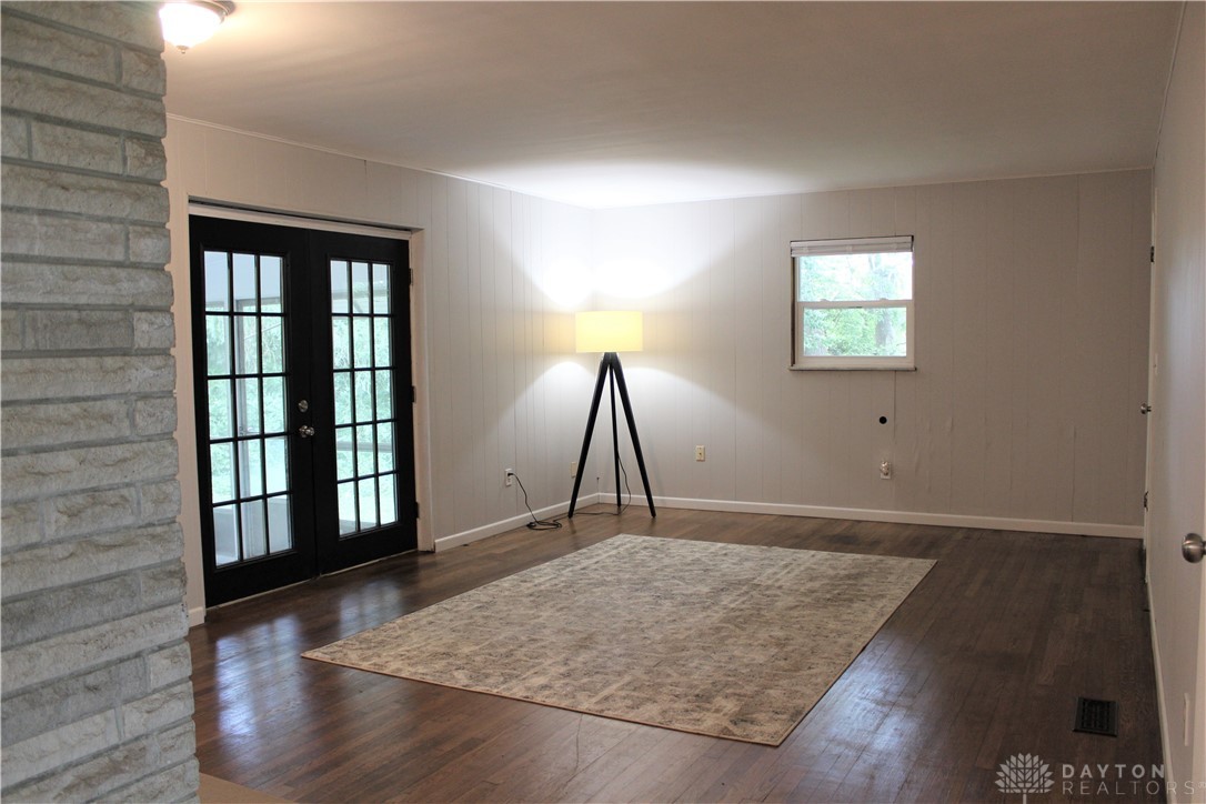 8390 Dog Leg Road Dayton, OH 45414 - Photo 17 of 61