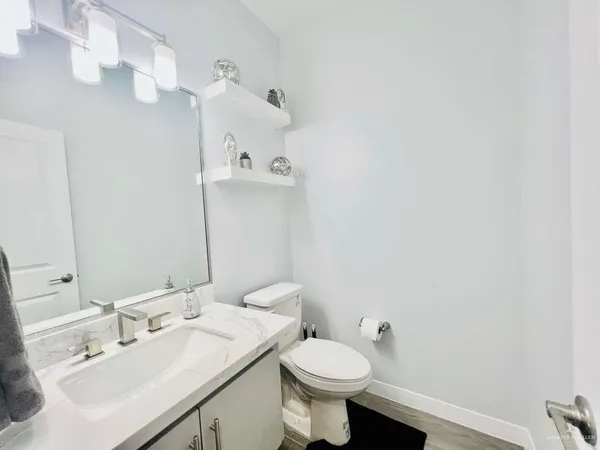 $2,700 | 3901 Fir Avenue, McAllen, TX 78501