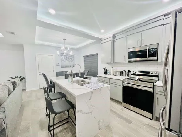 $2,700 | 3901 Fir Avenue, McAllen, TX 78501