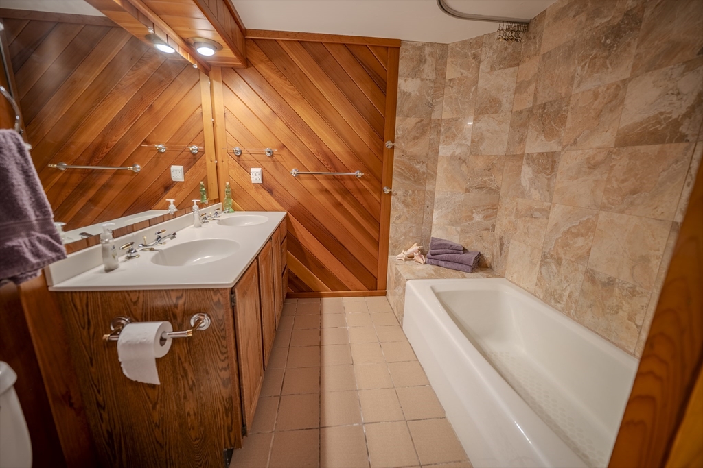 132 Paxton Road Spencer, MA 01562 - Photo 27 of 42