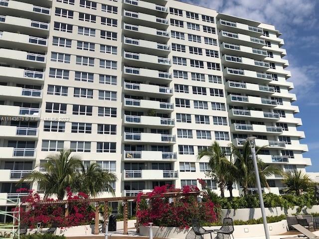 1500 Bay Road, Unit 958S Miami Beach, FL 33139 - Photo 18 of 20 a view of a building with a street
