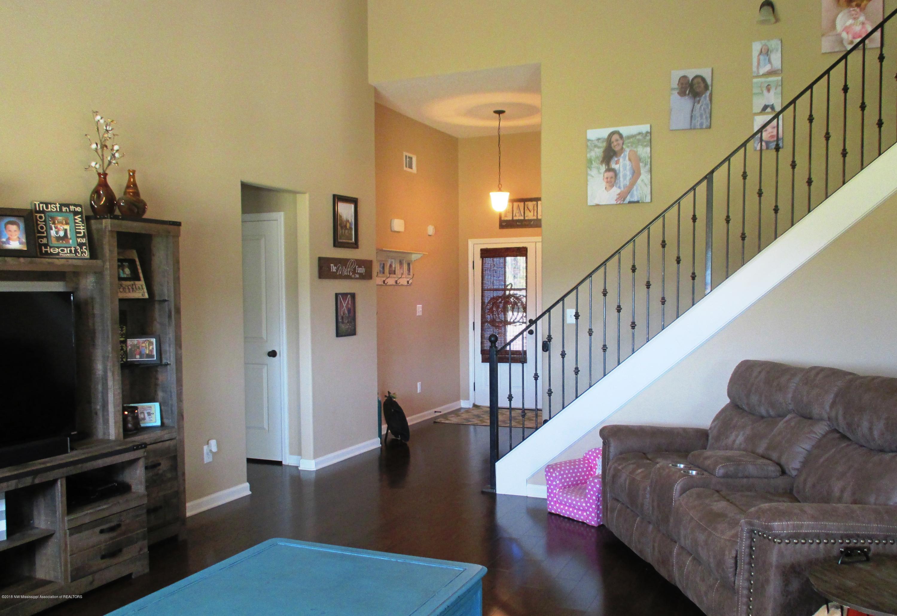 9239 Mitchell's Corner Road East Olive Branch, MS 38654 - Photo 6 of 31 Great Room