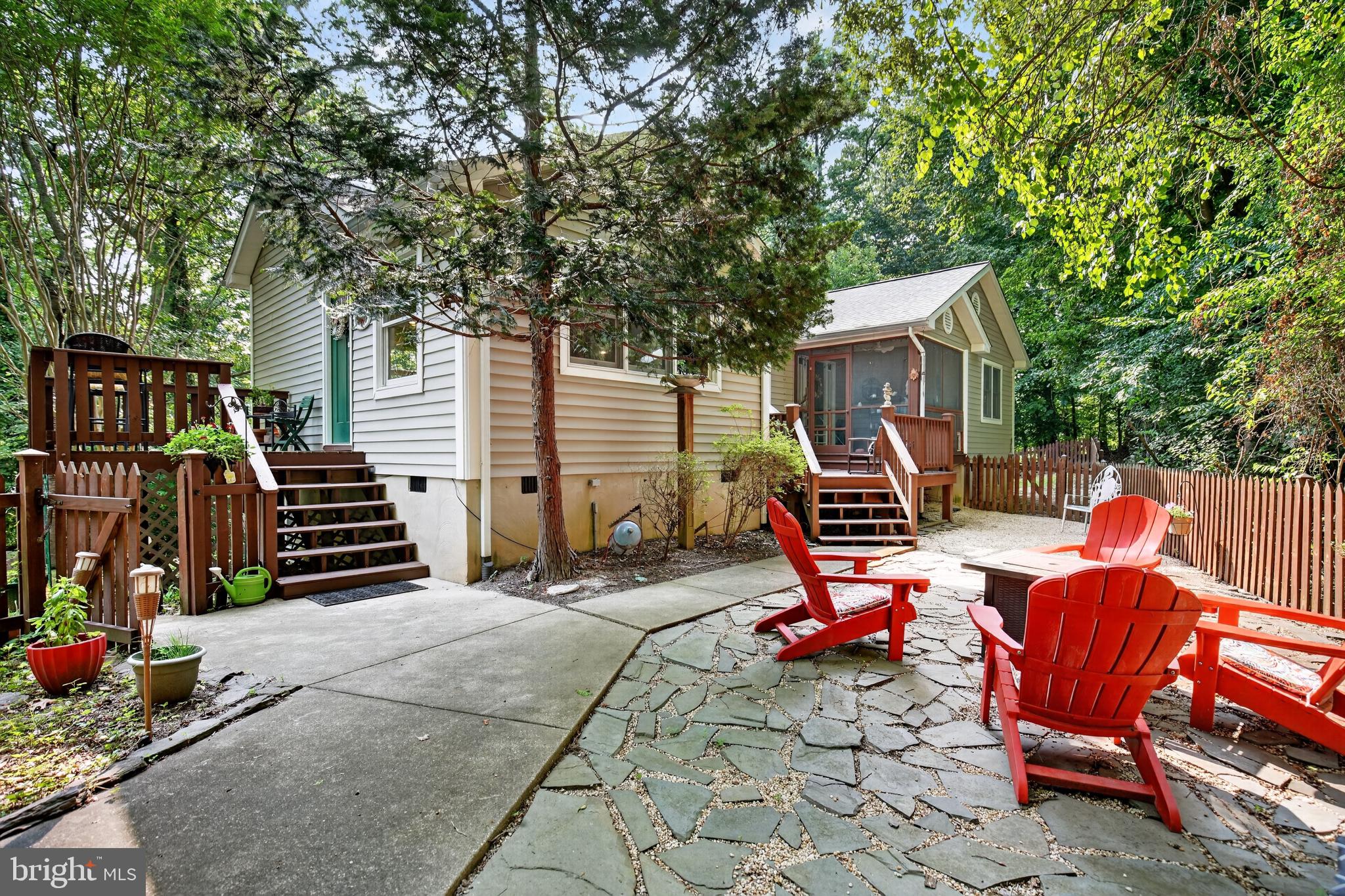 2220 Vern Road Port Republic, MD 20676 - Photo 3 of 34 Patio, Deck and Screened Porch to hang out!