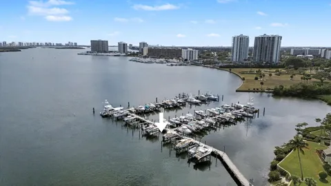 $700,000 | 11354 Briarwood Place, North Palm Beach, FL 33408