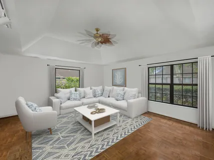 $700,000 | 11354 Briarwood Place, North Palm Beach, FL 33408