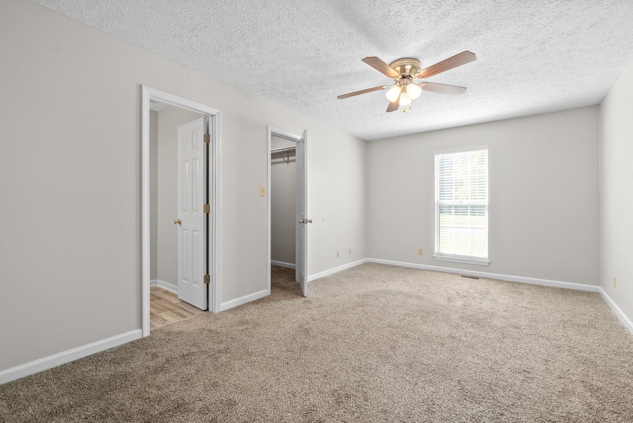 180 Hugh Hunter Road Oak Grove, KY 42262 - Photo 12 of 30 Gallery Image 12
