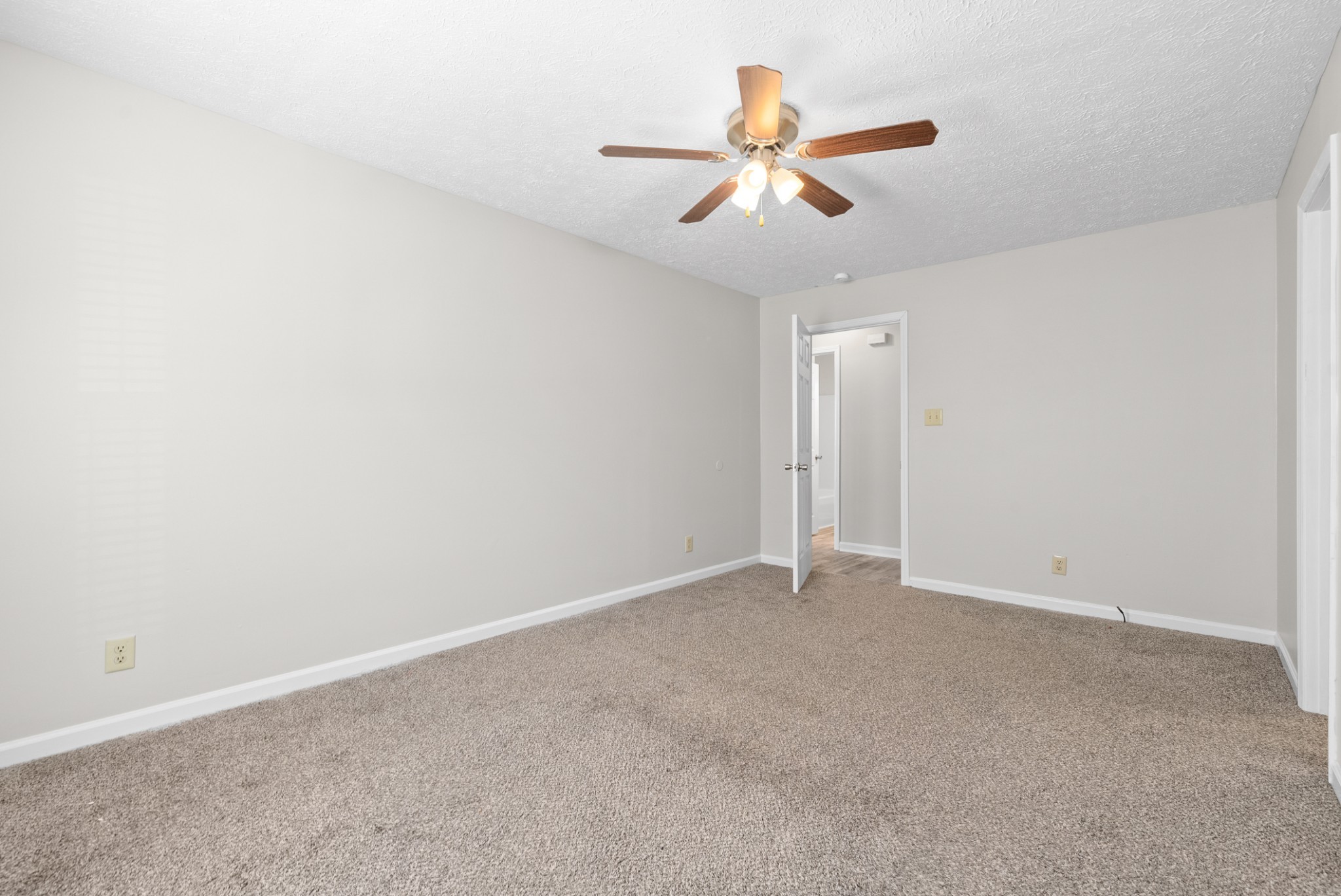 180 Hugh Hunter Road Oak Grove, KY 42262 - Photo 13 of 30 Gallery Image 13
