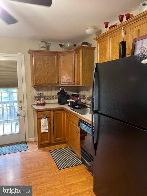 32 Greythorne Road Lancaster, PA 17603 - Photo 7 of 20 Large kitchen that could accommodate an island