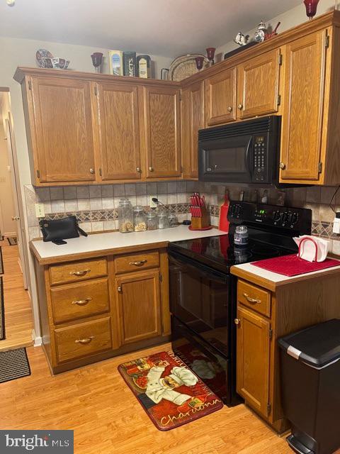 32 Greythorne Road Lancaster, PA 17603 - Photo 8 of 20 Tons of cabinetry