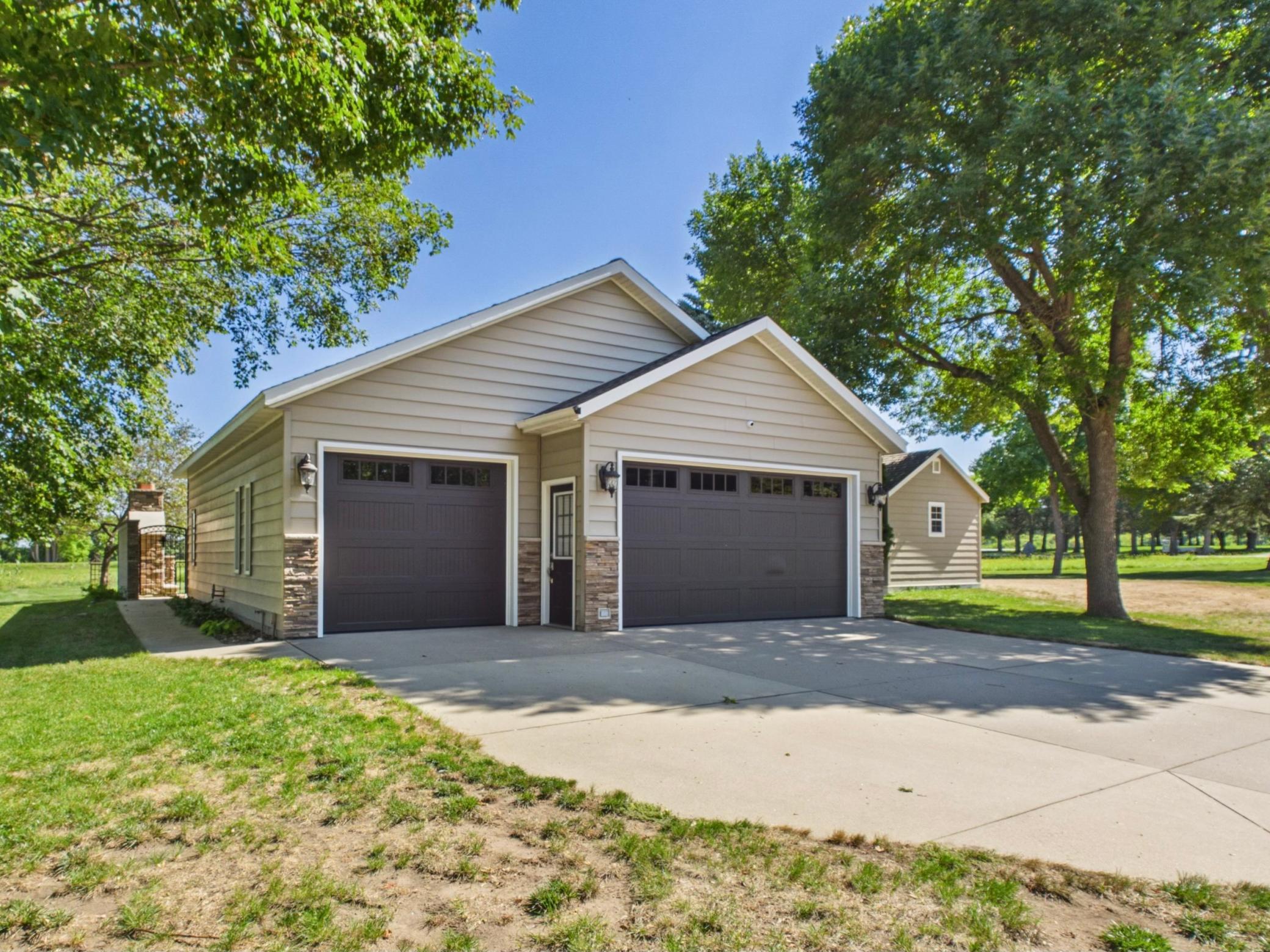 32805 Spunk Tree Circle Avon, MN 56310 - Photo 3 of 56 Gallery Image 3