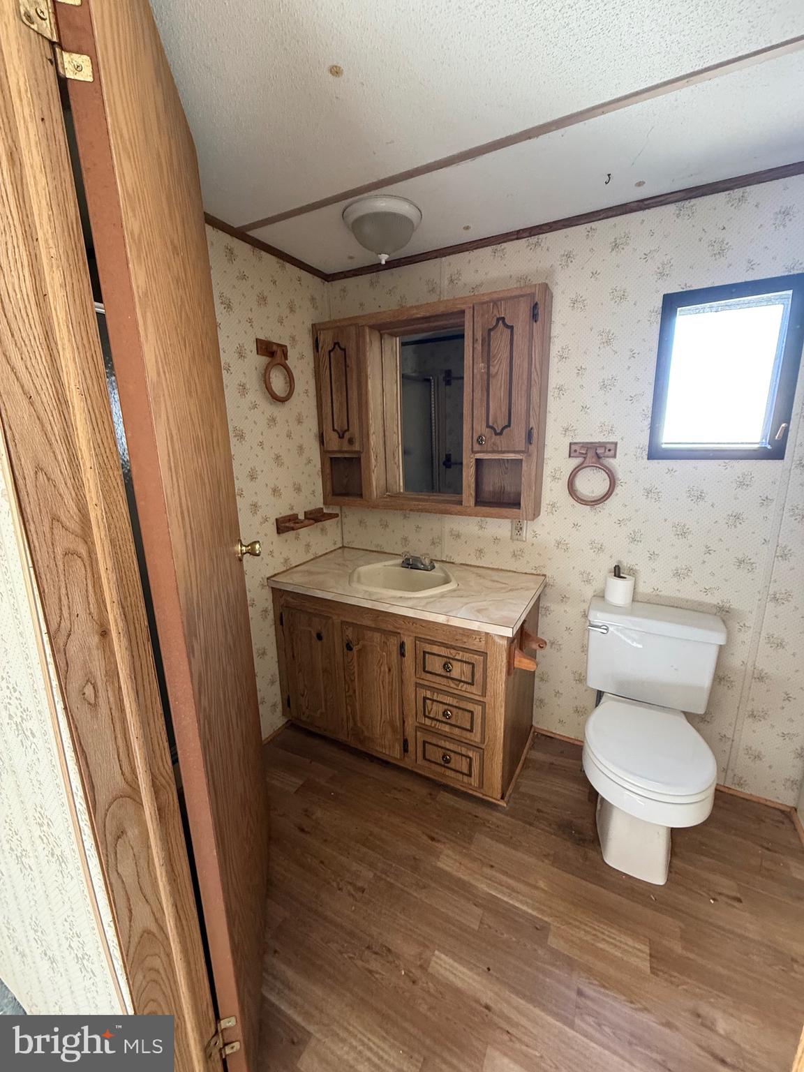 519 Canter Road, Unit 133 Wilmington, DE 19810 - Photo 12 of 14 Rear Bedroom En-suite