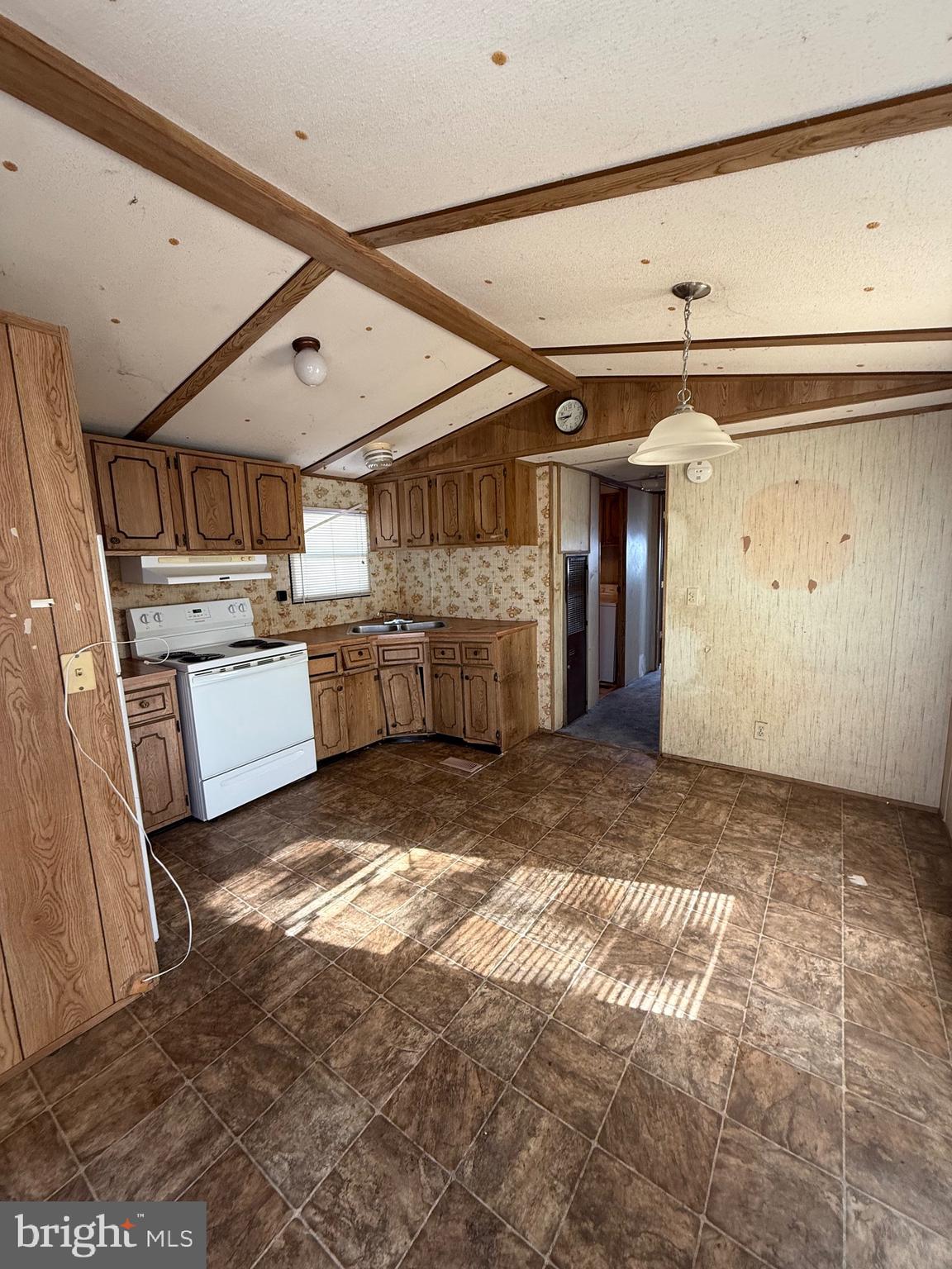 519 Canter Road, Unit 133 Wilmington, DE 19810 - Photo 4 of 14 Kitchen