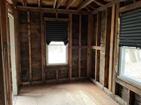 567 Sylvester Road Northampton, MA 01062 - Photo 12 of 30 a view of entryway