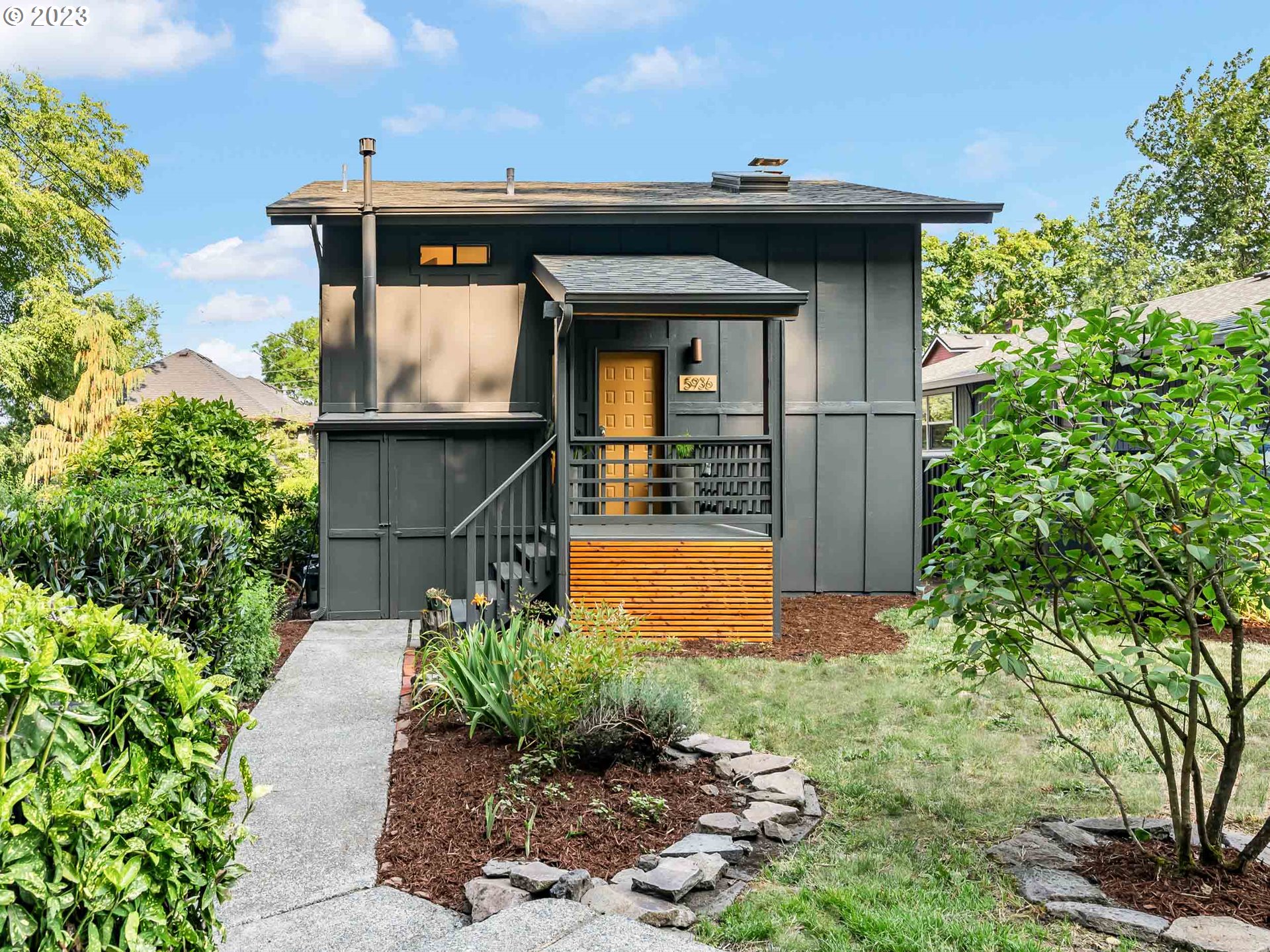5936 South View Point Terrace Portland, OR 97239 - Photo 2 of 36 Gallery Image 2