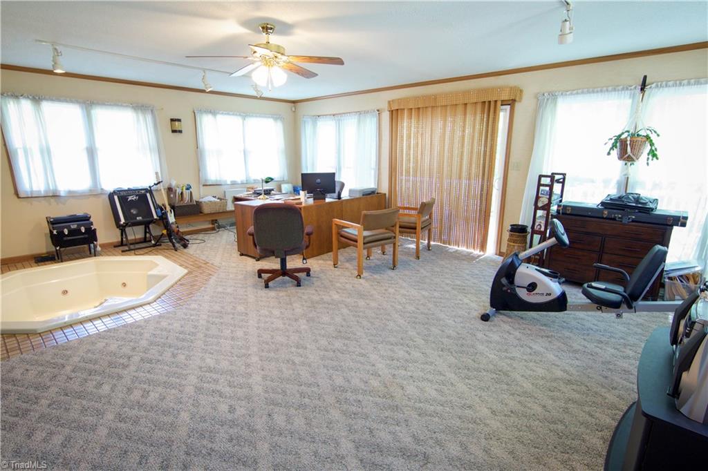 104 Hamilton Road Lexington, NC 27295 - Photo 7 of 29 Office