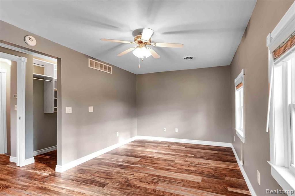 5190 West Coon Lake Road Howell, MI 48843 - Photo 21 of 34