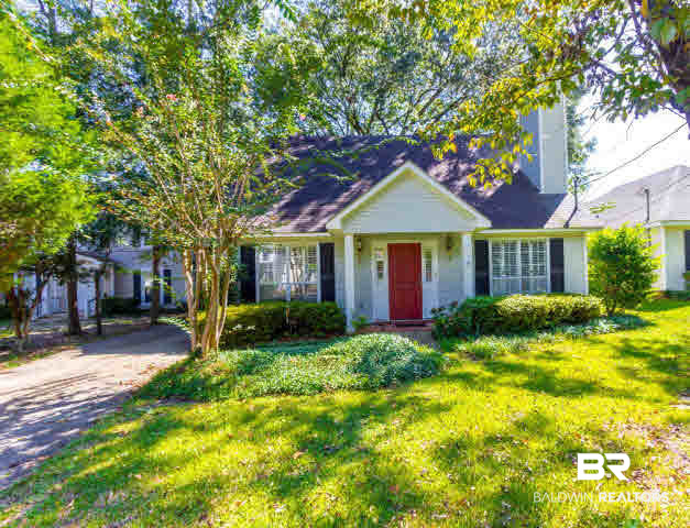809 Henckley Avenue Mobile, AL 36609 - Photo 1 of 39