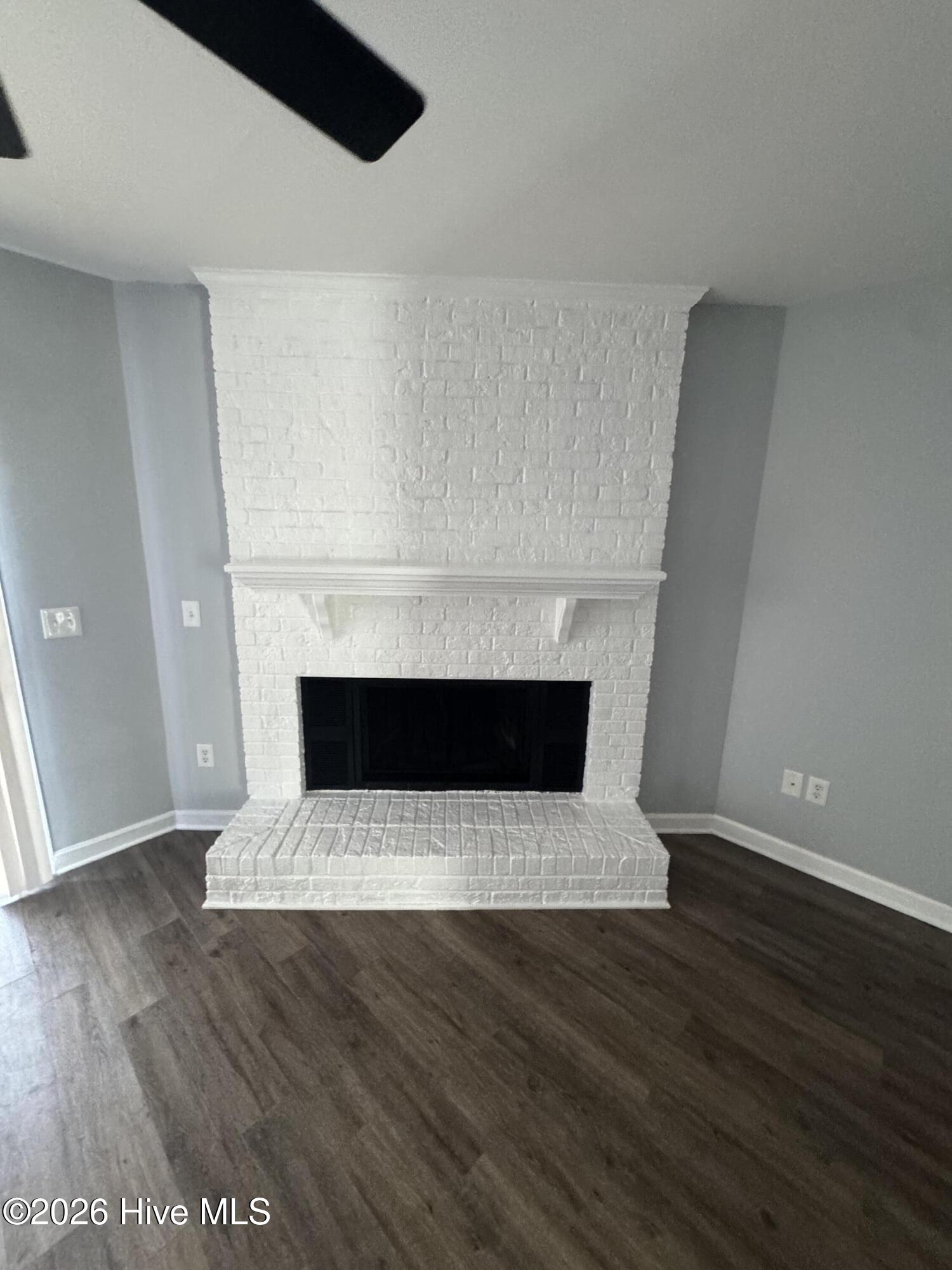 1864 Quail Ridge Road, Unit O Greenville, NC 27858 - Photo 5 of 20 Wood Burning Fireplace