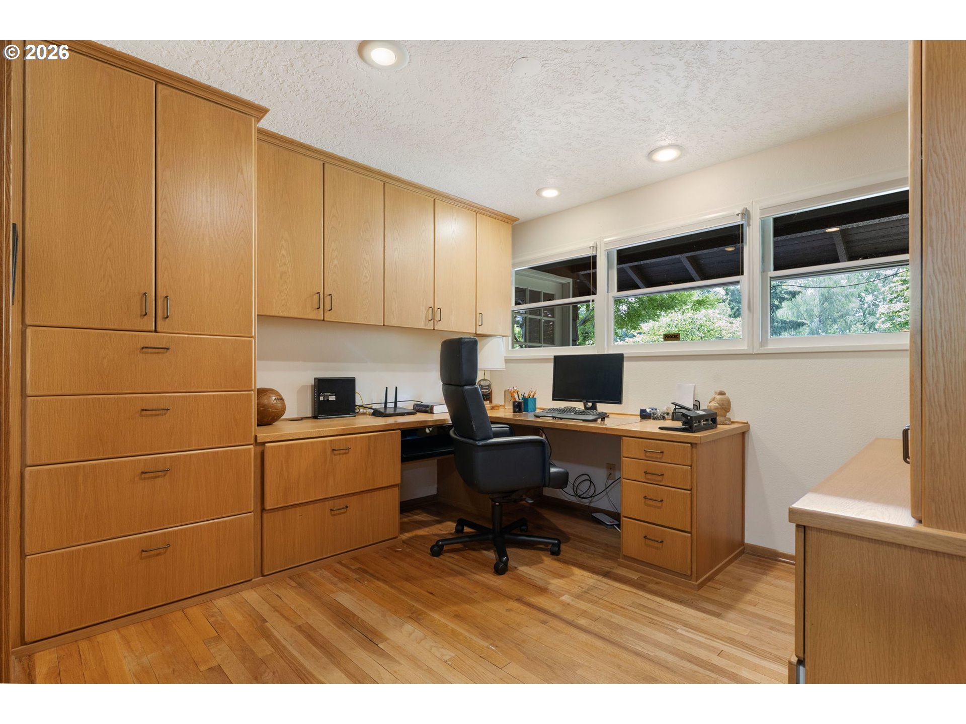 5919 Southwest Miles Street Portland, OR 97219 - Photo 18 of 33 Bedroom