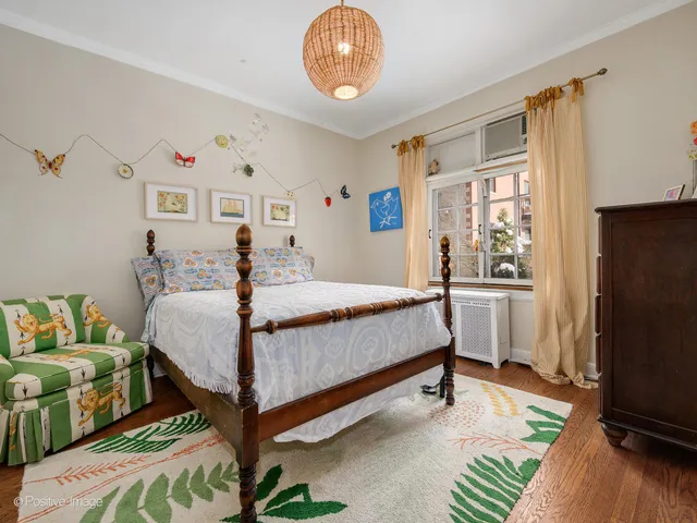 $525,000 | 509 West Aldine Avenue, Unit 1D, Chicago, IL 60657